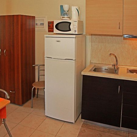 Dionysus Apartments & Suites Ierissos Værelse billede