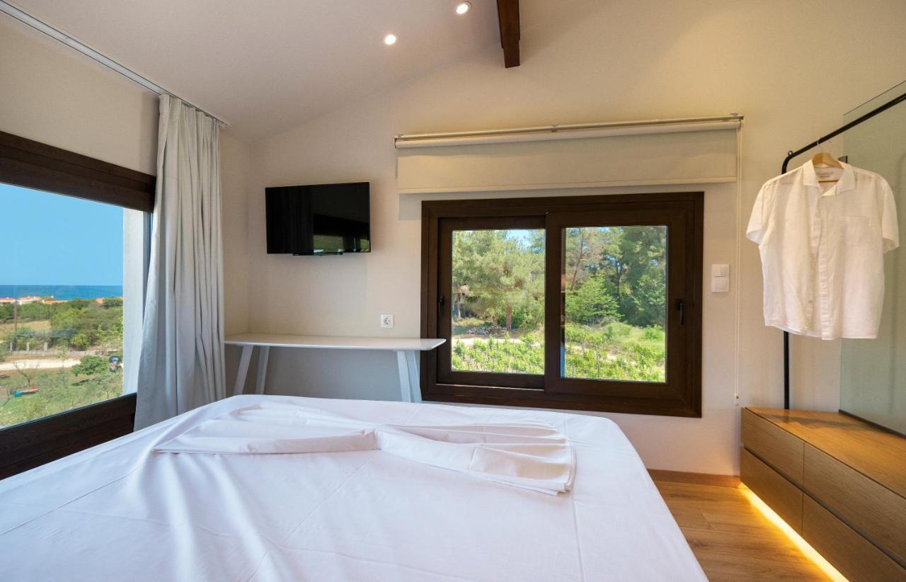 Dionysus Apartments & Suites Ierissos Eksteriør billede